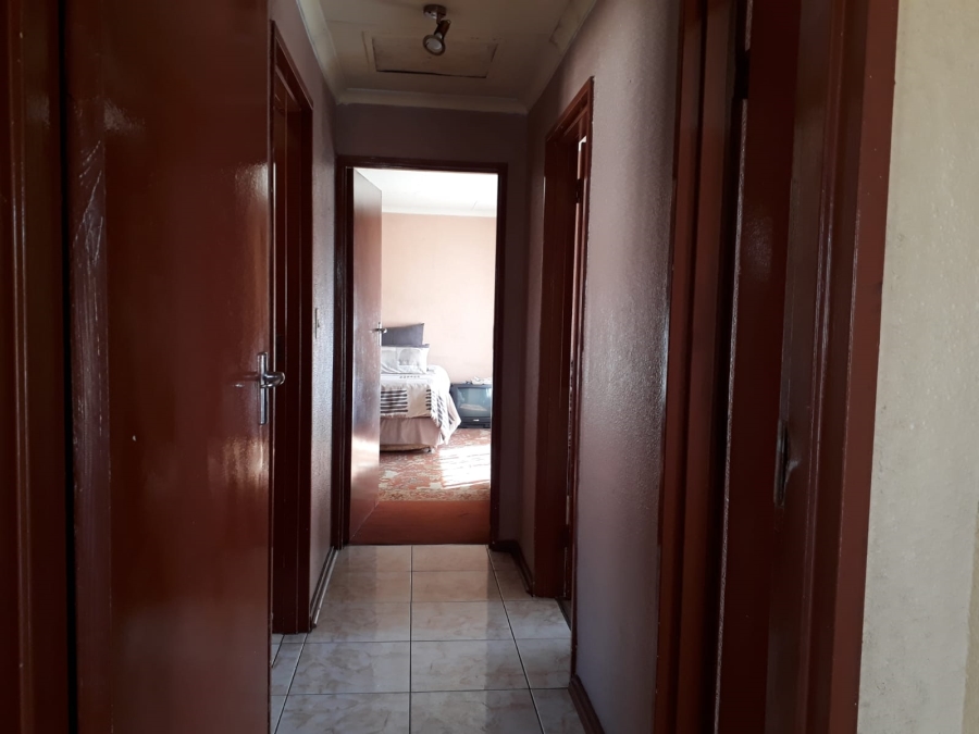 3 Bedroom Property for Sale in Tlhabane North West